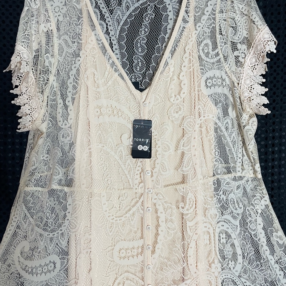 TORRID 2XL BRAND NEW LACE SUMMER DRESS
